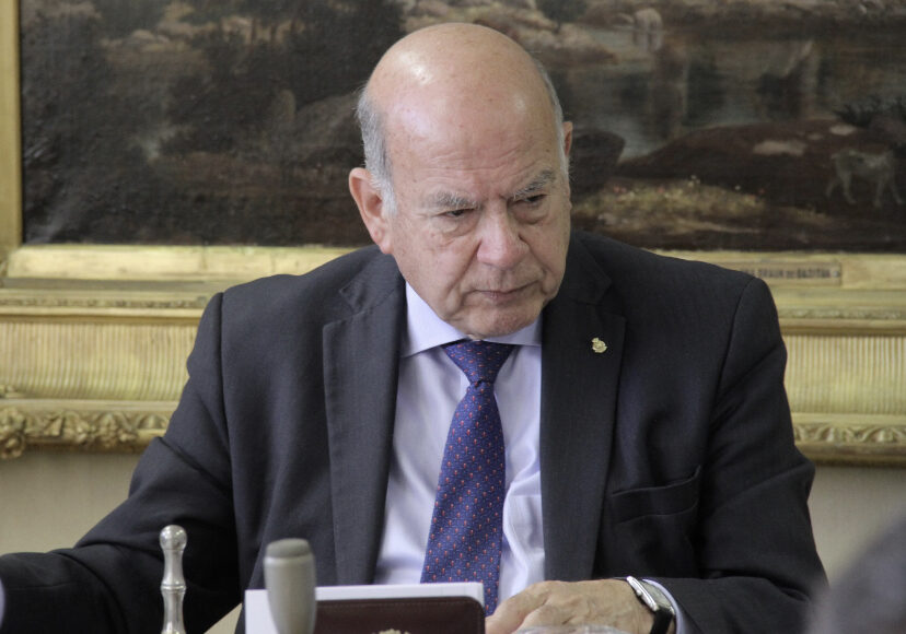 9092DA51-7F05-4D74-9071-A1DED7BC12AE