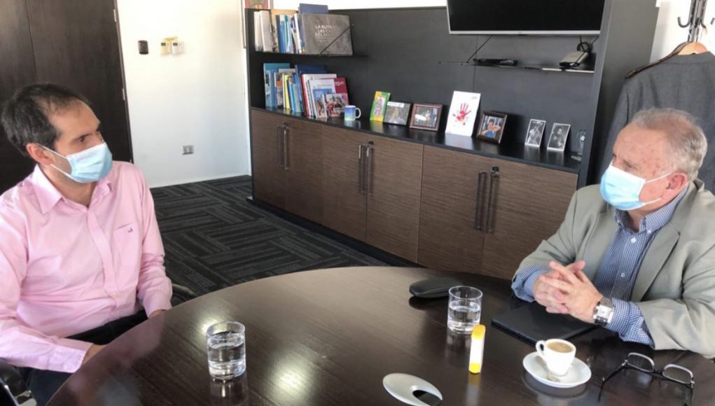 90BD8771-FD99-4D8A-AE99-1E48D0804563