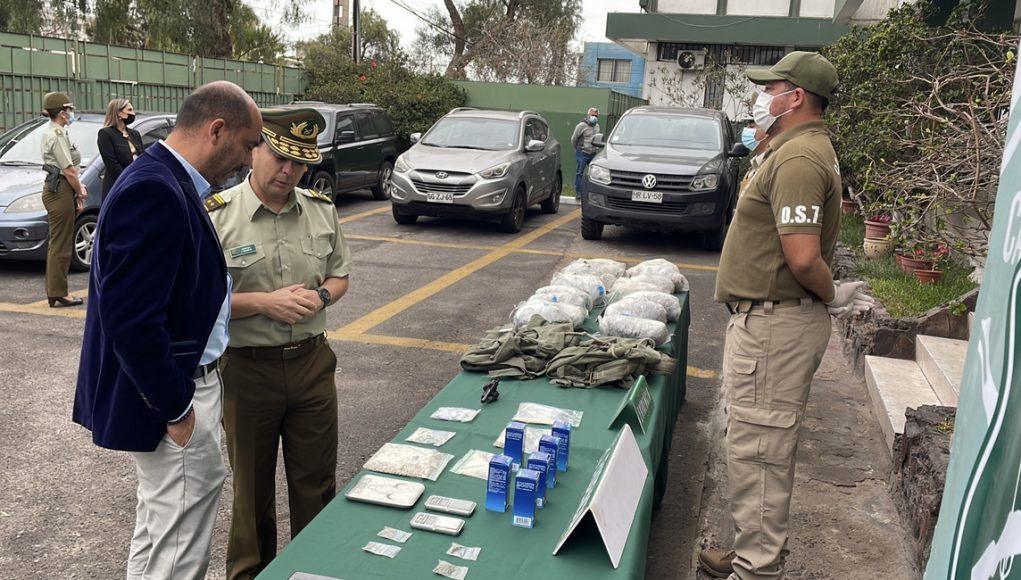 4A0AF9A4-D8C5-4661-B6F3-74D4EEE15033