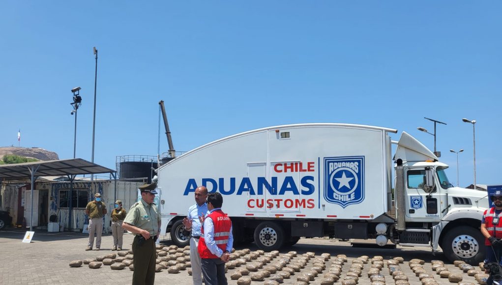 0C637C51-ADB6-439F-8E36-6B65A1A15263