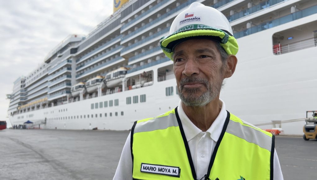 DFF5141F-769A-41E9-8934-FA563A0F5FF4