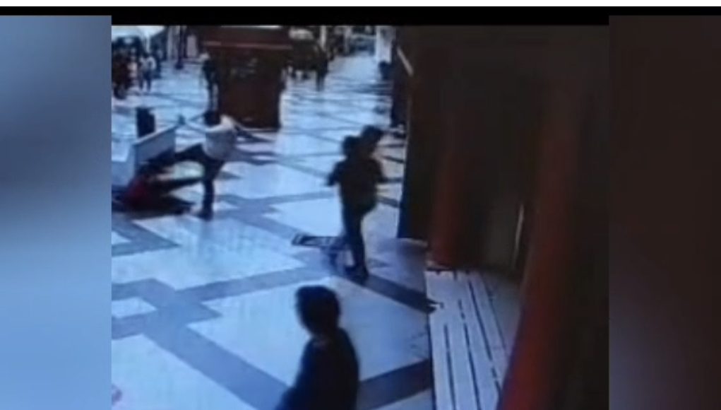 699B9F7D-96D6-464C-8F69-A61A28E396BE