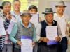 Agricultores de hasta 90 años se forman en la universidad para exportar e innovar con el orégano regional