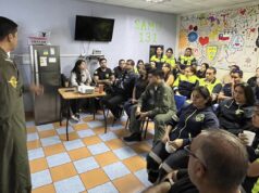 Carabineros capacita a funcionarios del SAMU sobre el helicóptero multipropósito