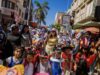 Multitudinario pasacalle por el Día del Libro llenó de color y lectura las calles de Arica