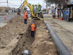 Renovación de redes de agua potable en avenida Tucapel alcanza un 50% de avance