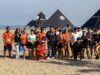 En Chinchorro arrancan clínicas de tenis playa gracias al Fondo Concursable del 8%