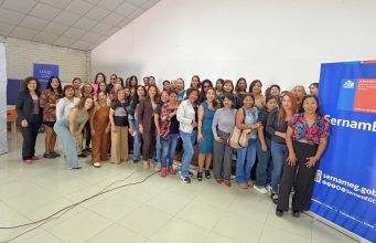 Jefas de hogar compartieron experiencias y propuestas para fortalecer su autonomía económica